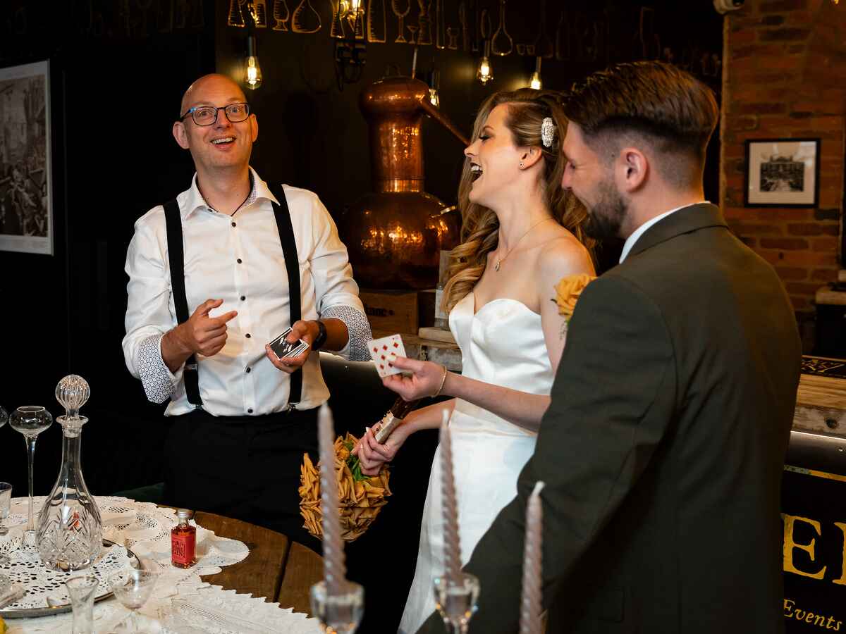 Alternative Wedding Magician - Adrian Salamon